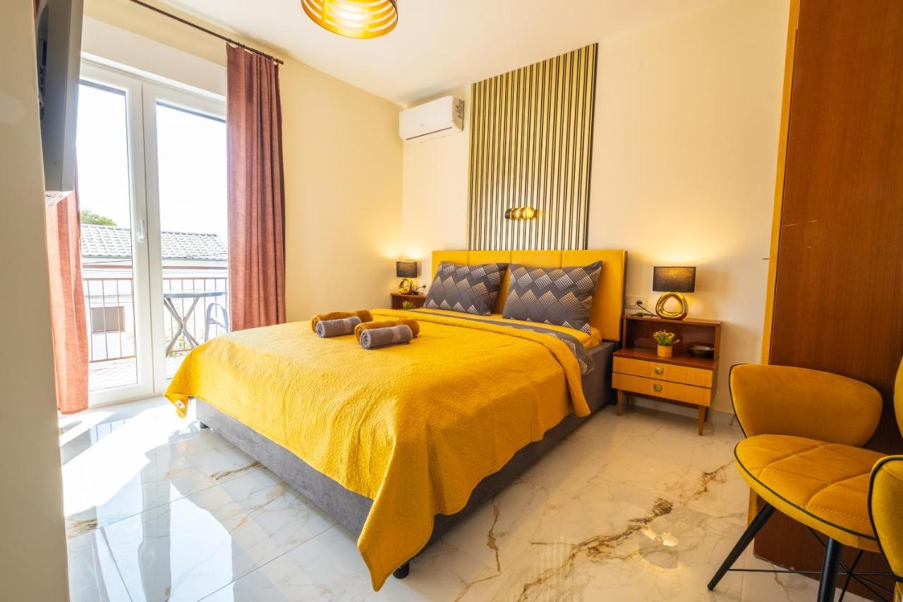 Premium Relax Rooms Novi Vinodolski Exterior foto
