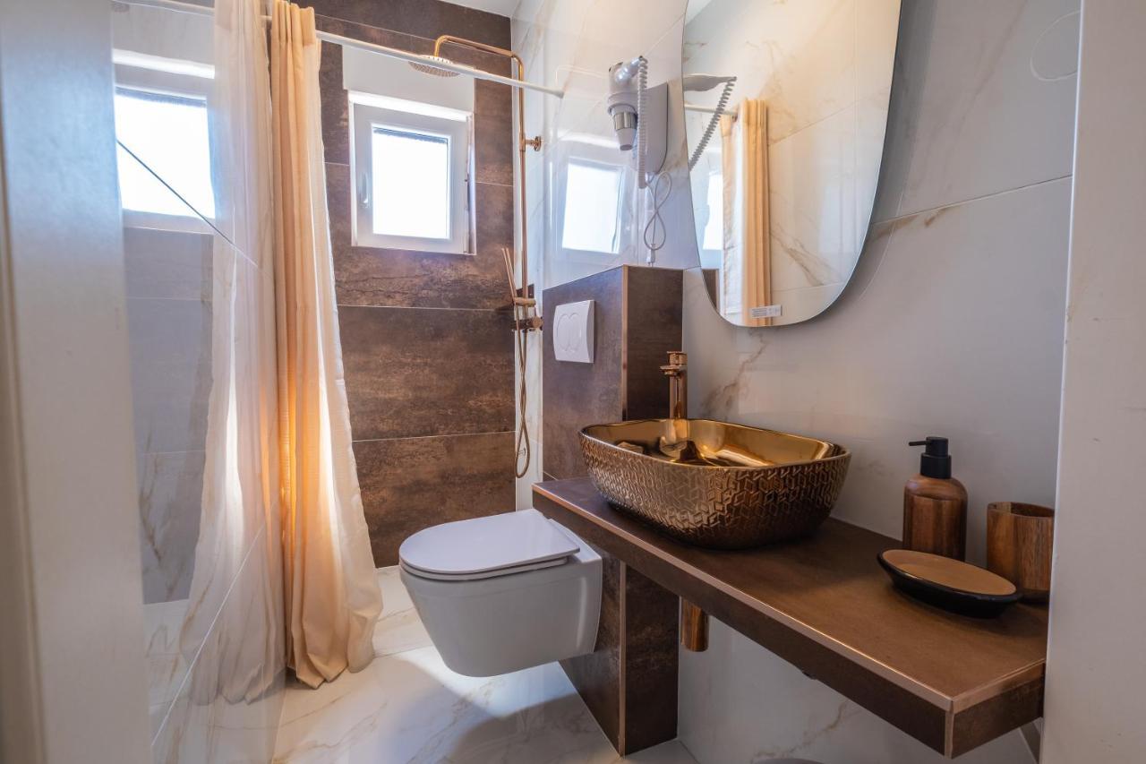 Premium Relax Rooms Novi Vinodolski Exterior foto